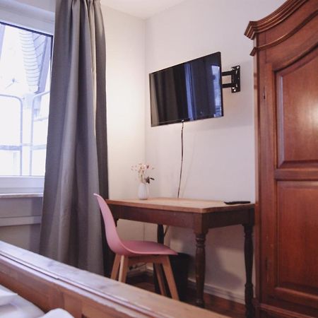 Digital Check-In - Stapelhaeuschen Otel Köln Dış mekan fotoğraf